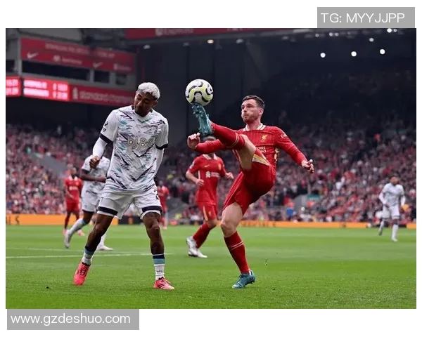 利物浦与拜仁激战正酣现场直播全程回顾与精彩瞬间分析